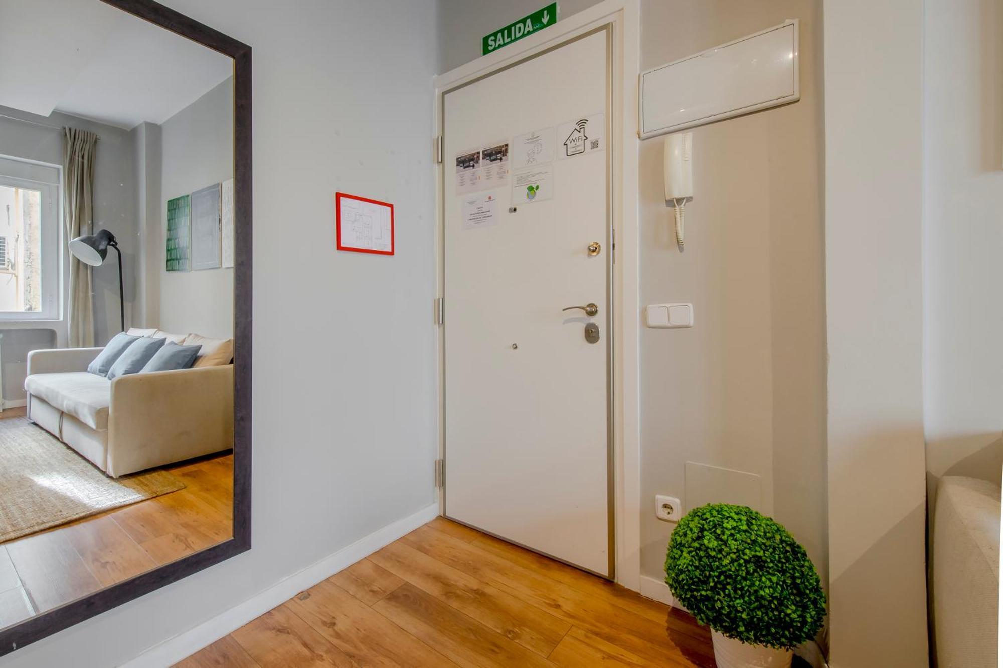 Excelente Piso De 3 Habitaciones En La Latina-Centro Мадрид Экстерьер фото